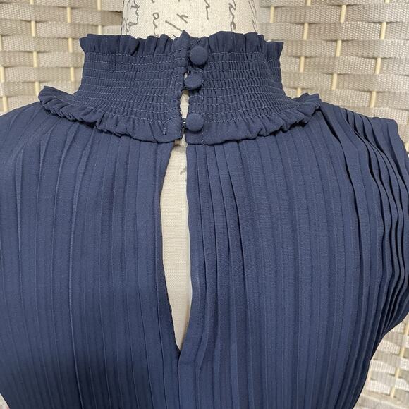 Nanette Lepore Sleeveless Pleated Dress Size 6 Navy High Smocked Neck Waist NEW - Picture 6 of 11
